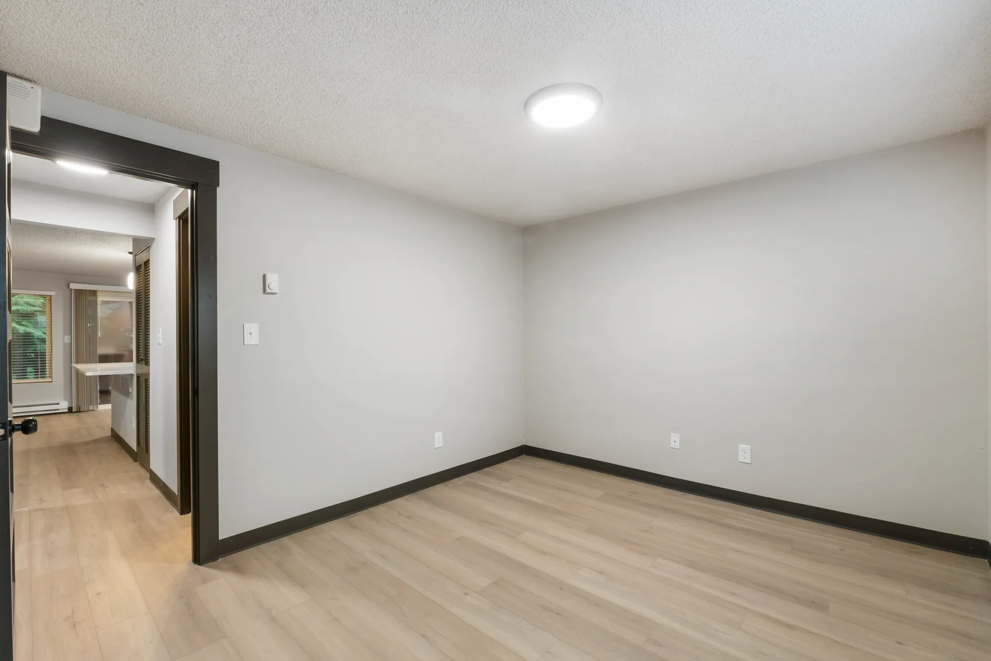 Bayswater Gallery Fully Renovated