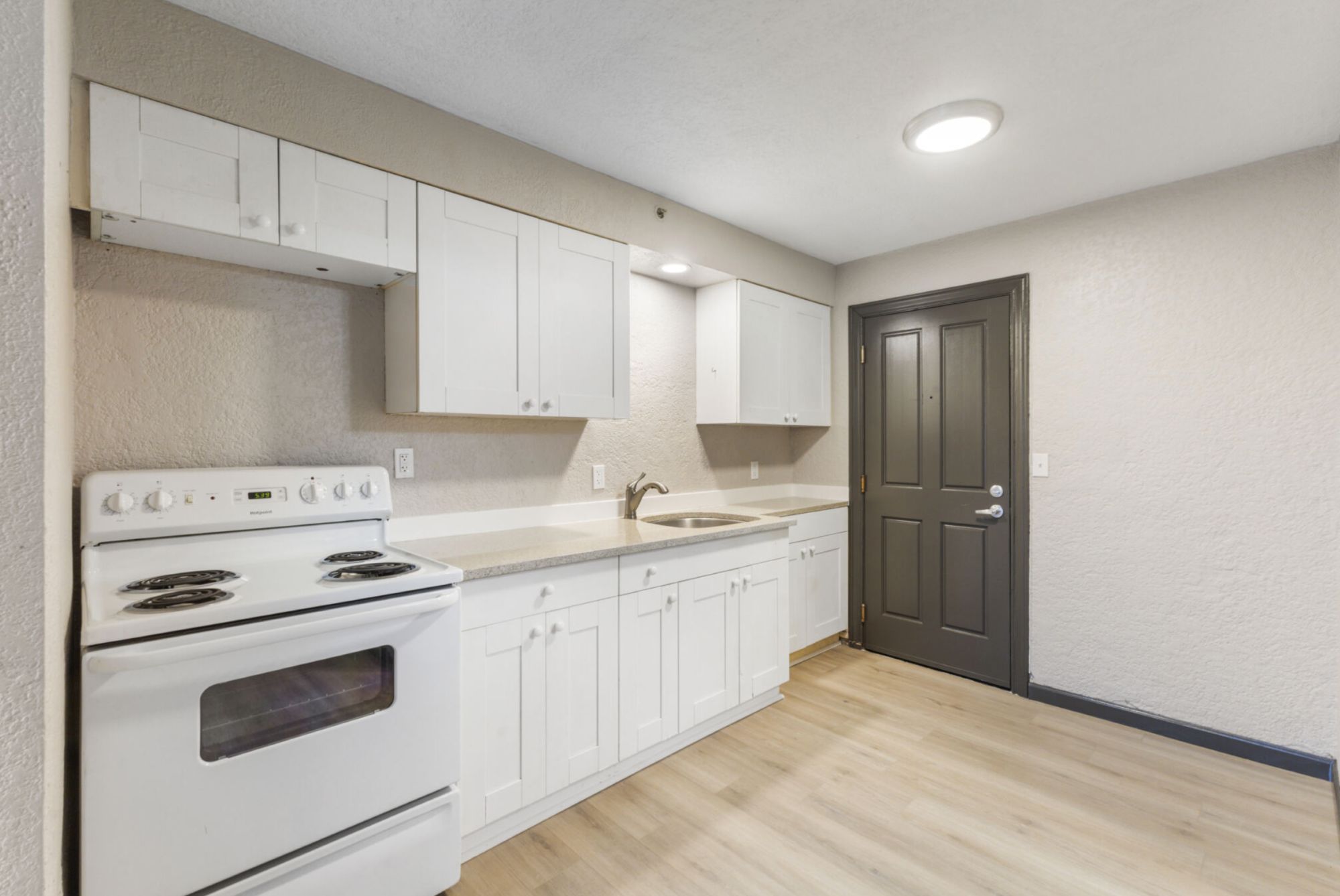 Garfield Center 1 Bedroom Gallery Image 1