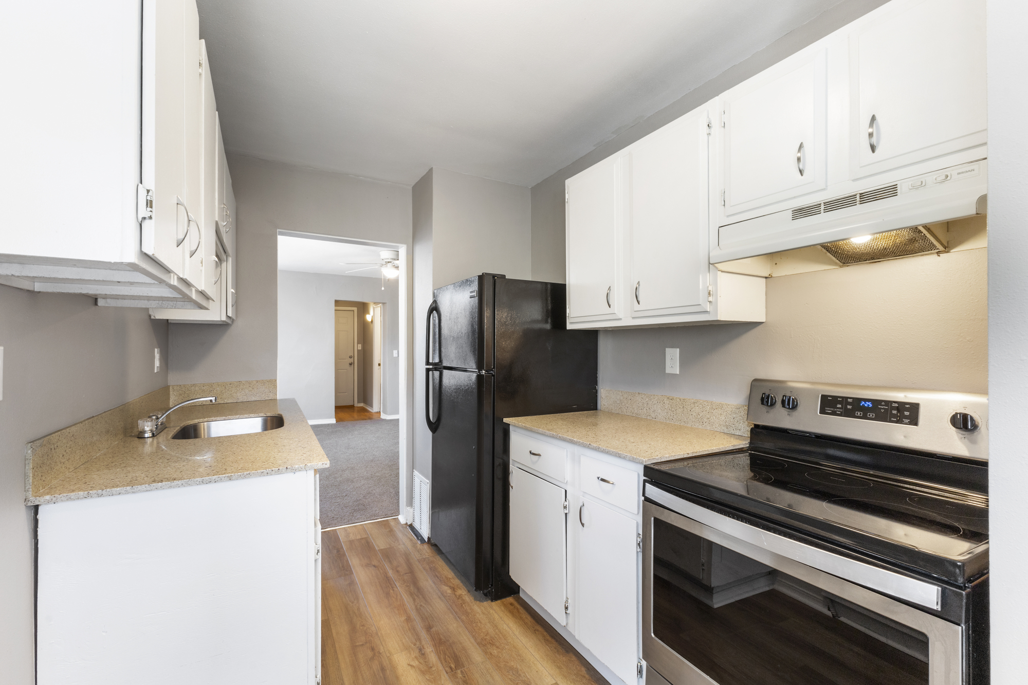 Uptown J Street Unit 2: Studio Main Photo